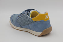 Laden Sie das Bild in den Galerie-Viewer, Naturino Sammy Sneaker in Farbe celeste yellow