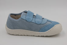 Laden Sie das Bild in den Galerie-Viewer, VICTORIA Barefoot Sneaker Bosco mit 2 x Klett in Farbe azul