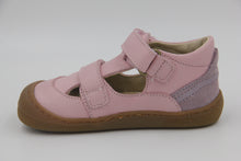Laden Sie das Bild in den Galerie-Viewer, Naturino Sandalen Barefoot Irtys in Farbe pink lilac