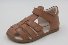 Laden Sie das Bild in den Galerie-Viewer, Bundgaard ROX Barefoot Sandalen in Farbe cognac