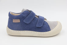 Laden Sie das Bild in den Galerie-Viewer, Naturino Amur Barefoot in Farbe grey azure
