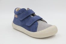Laden Sie das Bild in den Galerie-Viewer, Naturino Amur Barefoot in Farbe grey azure
