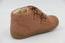 Laden Sie das Bild in den Galerie-Viewer, Bundgaard Petit Velcro Lauflernschuh in Farbe cognac

