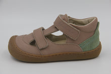 Laden Sie das Bild in den Galerie-Viewer, Naturino Sandalen Barefoot Irtys in Farbe taupe leaf
